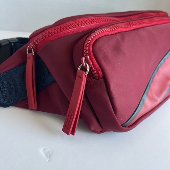 Tommy Hilfiger Sport Cross-body Over The Shoulder 3-in-1 Pack NWT MSRP 79.00 - Picture 3 of 11